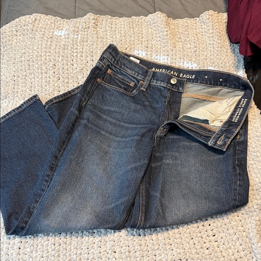 American Eagle - Super high rise ankle straight (8 short)